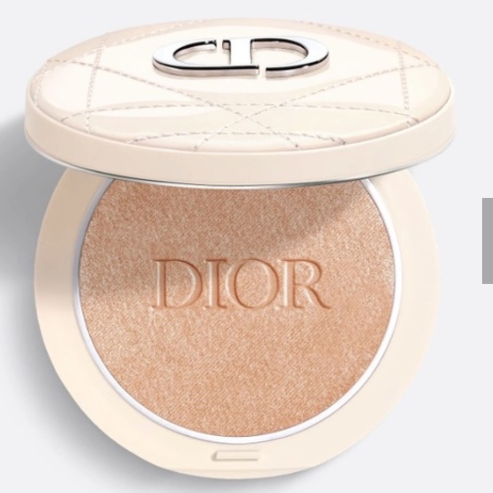 Dior Forever Highlighter — Nude Glow 01